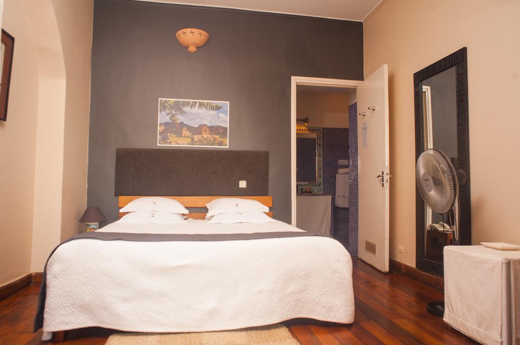 Les 3 Metis Hotell Antananarivo Exteriör bild